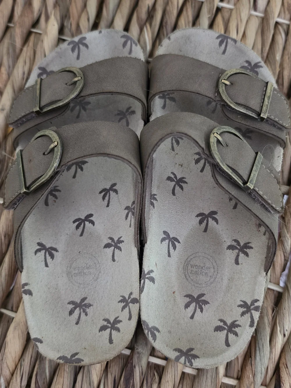 Wonder Nation Brown Double-Buckle Kids Size 1 Sandals